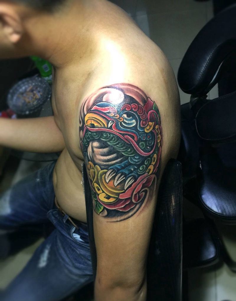 今日作品大臂遮盖纹身图片_成品手臂传统动物植物纹身图案