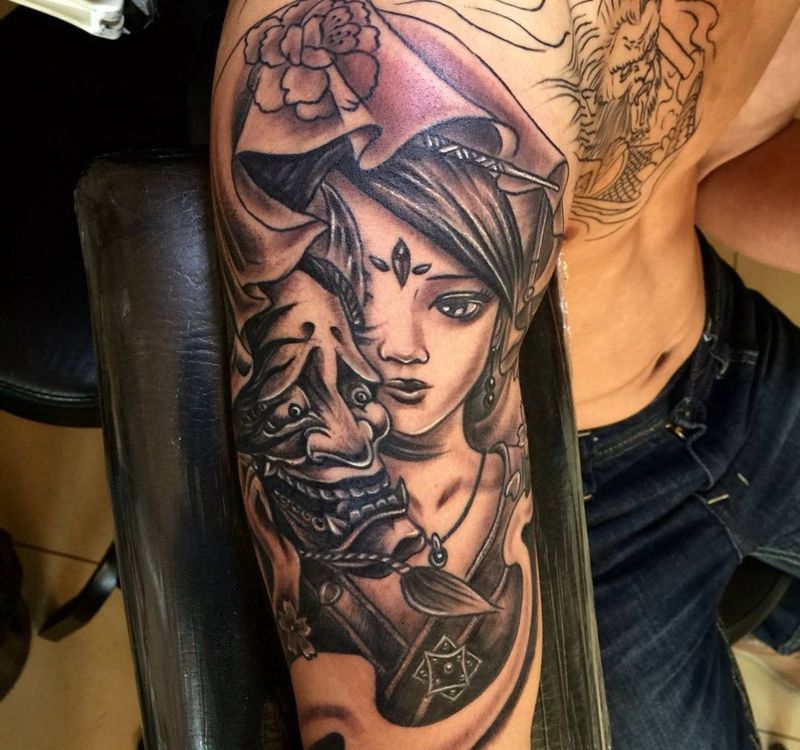 今日工作未完待续！纹身图片_手臂胸部传统人物动物宗教纹身图案