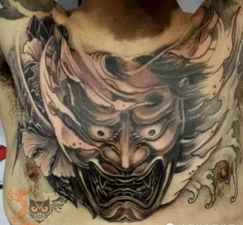 那些传统!纹身图片_胸部传统人物鬼神纹身图案