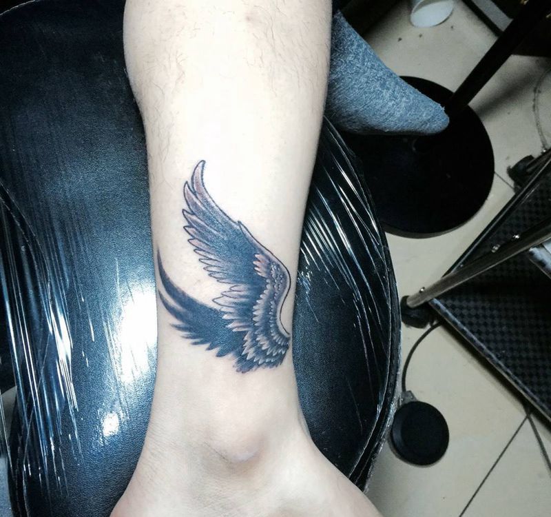今日作品小翅膀纹身图片_清新脚部纹身图案
