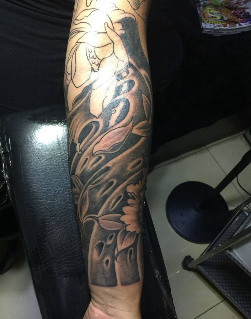 近期作品花臂未完纹身图片_手部传统植物纹身图案