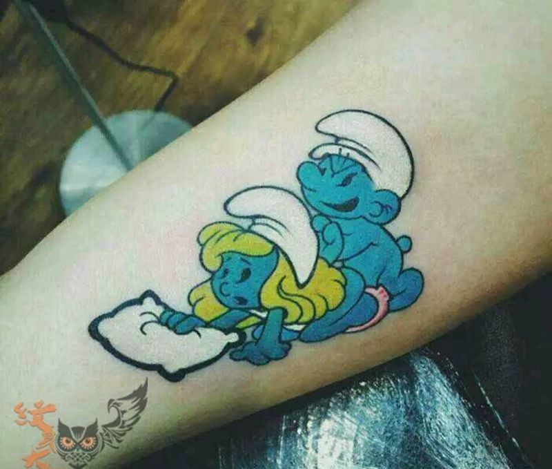 蓝精灵纹身图片_欧美手臂原创纹身图案