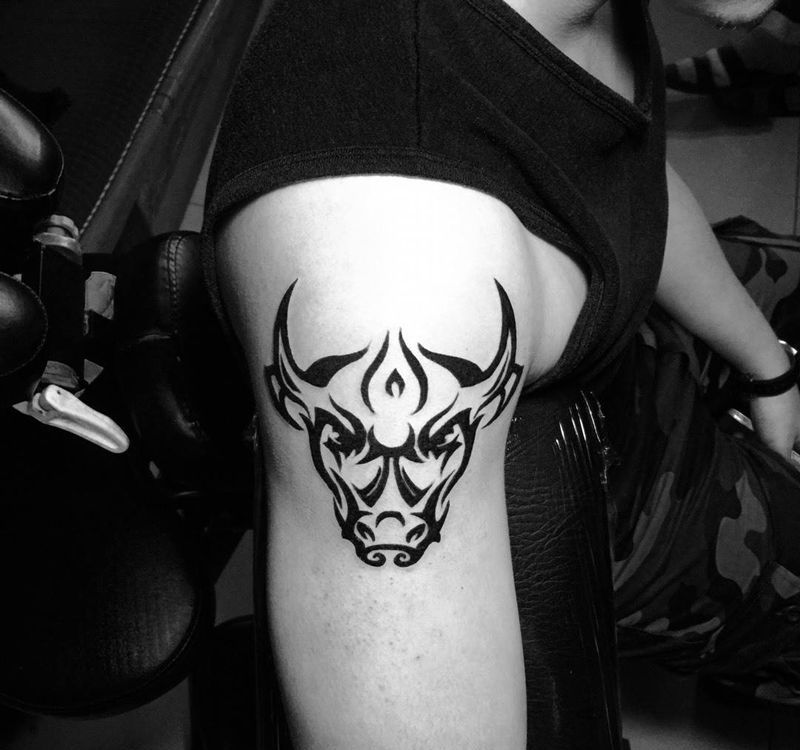 今日作品牛头纹身图片_成品手臂欧美清新图腾纹身图案