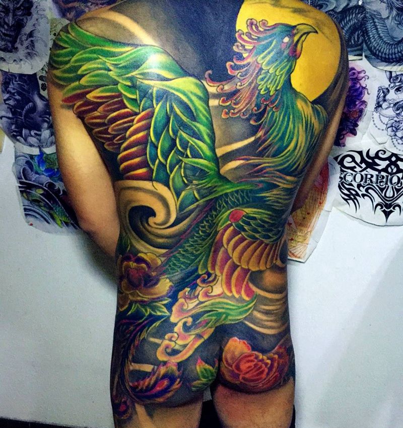 今日工作满背凤凰未完成！纹身图片_传统动物背部纹身图案