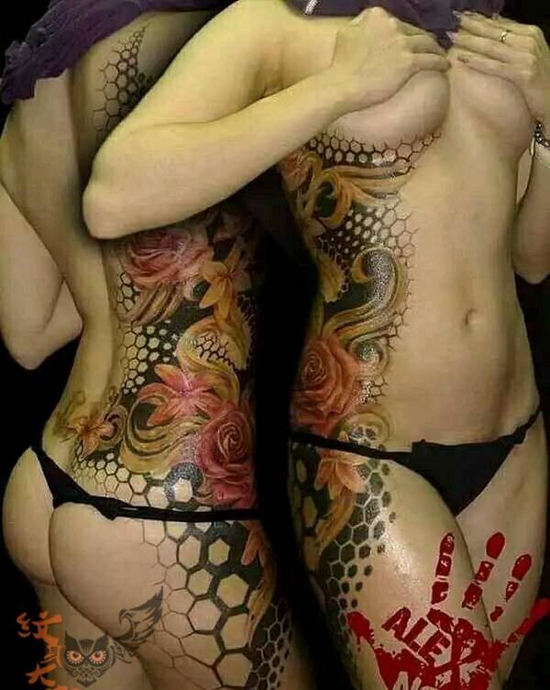 侧腰!纹身图片_腰部欧美植物图腾纹身图案