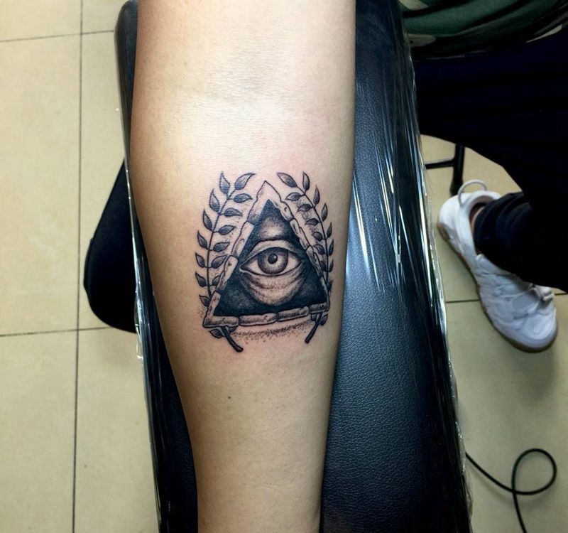 今日学员小宁作品纹身图片_成品手臂欧美清新几何植物纹身图案