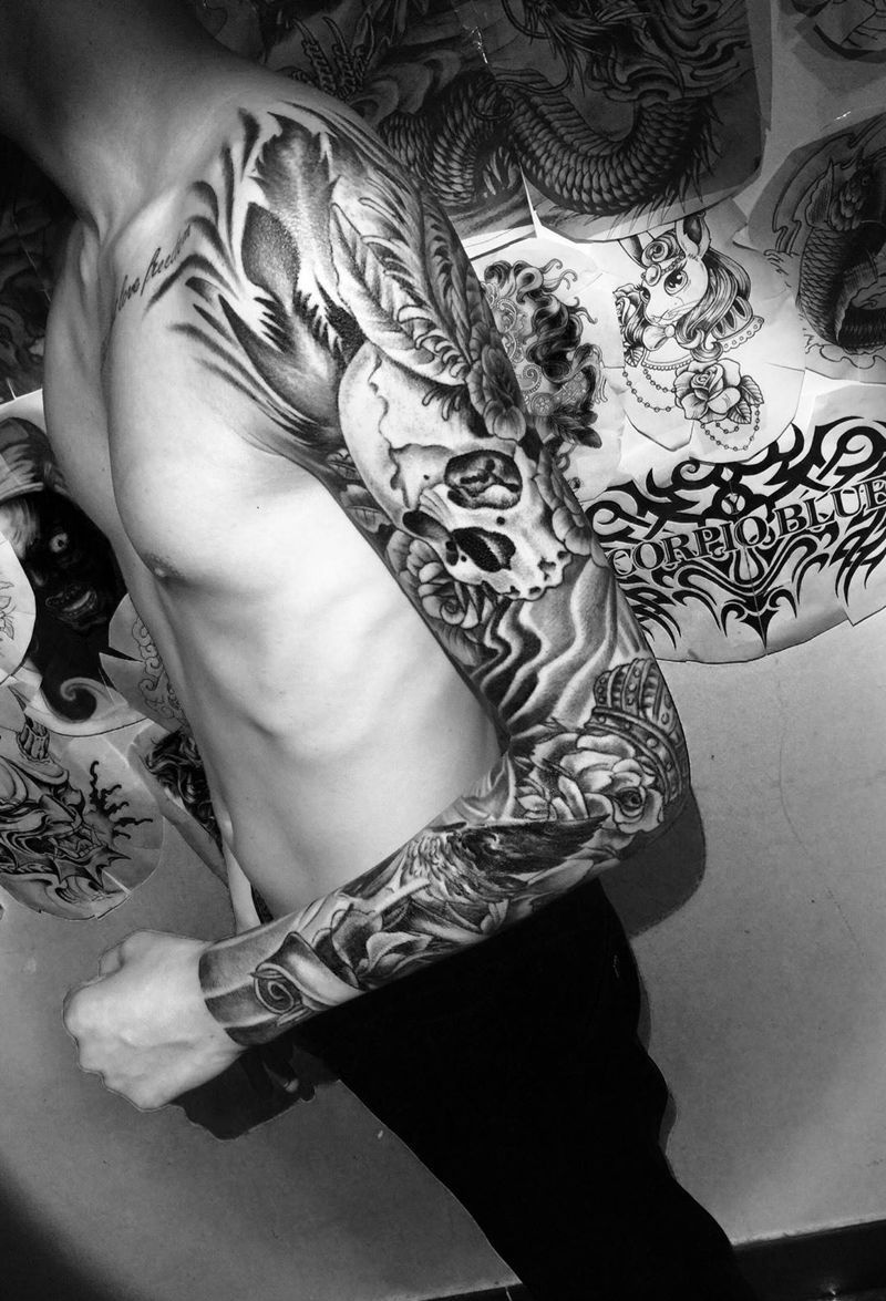 今日工作花臂完成纹身图片_欧美手臂人物鬼神植物纹身图案