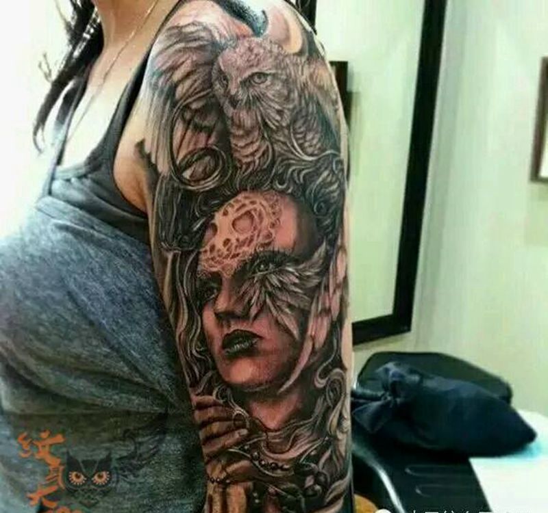 那些经典黑灰！纹身图片_手臂传统写实动物人物纹身图案