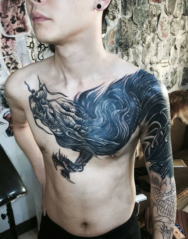今日工作大龙遮盖未完成纹身图片_胸部手臂传统动物鬼神纹身图案