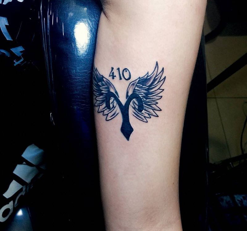 今日工作白羊座♈纹身图片_手臂清新几何图腾纹身图案