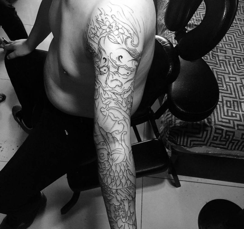 今日花臂割线纹身图片_手臂传统人物动物植物纹身图案