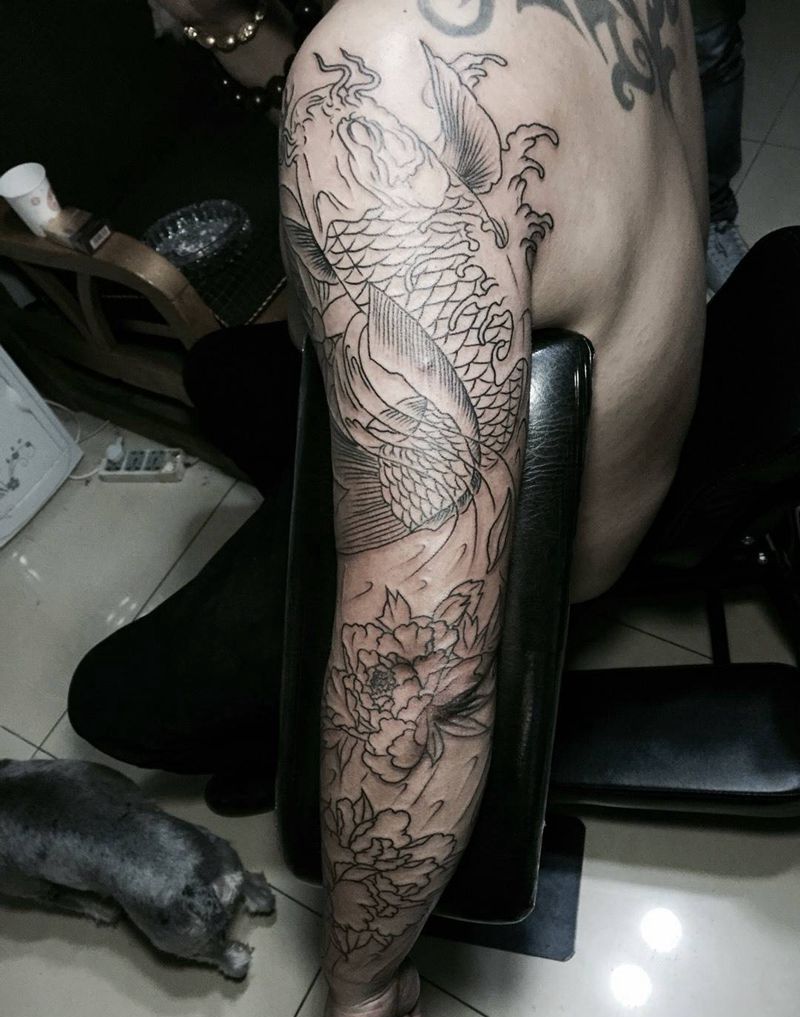 昨晚加班花臂割线纹身图片_手臂传统动物植物纹身图案