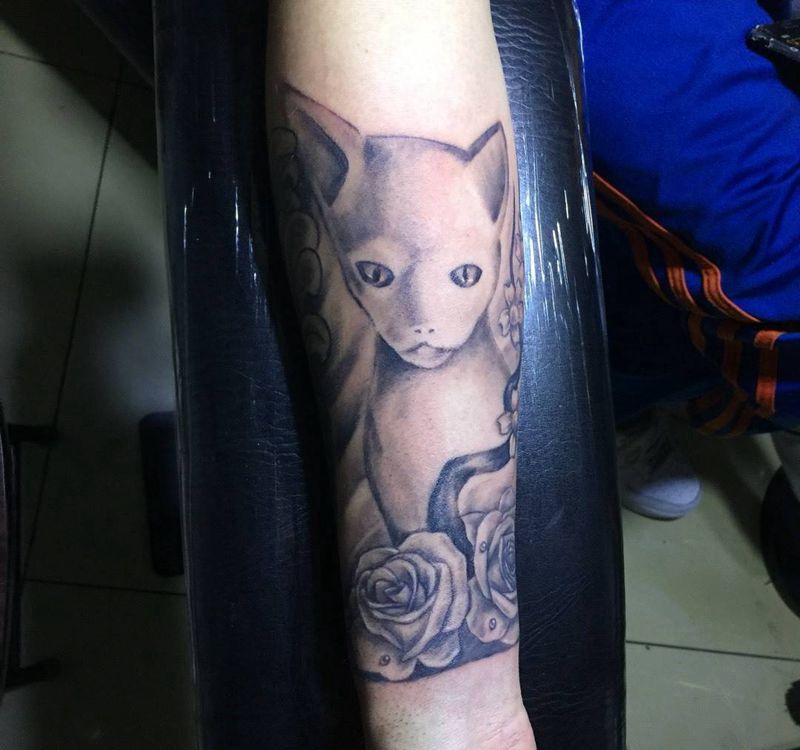 今日作品来自韩国小伙纹身图片_