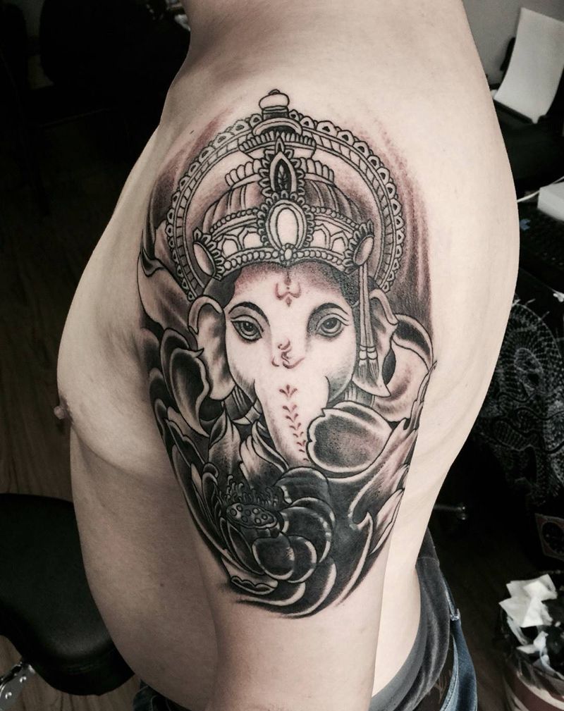 今日工作大臂遮盖黑灰效果完成纹身图片_