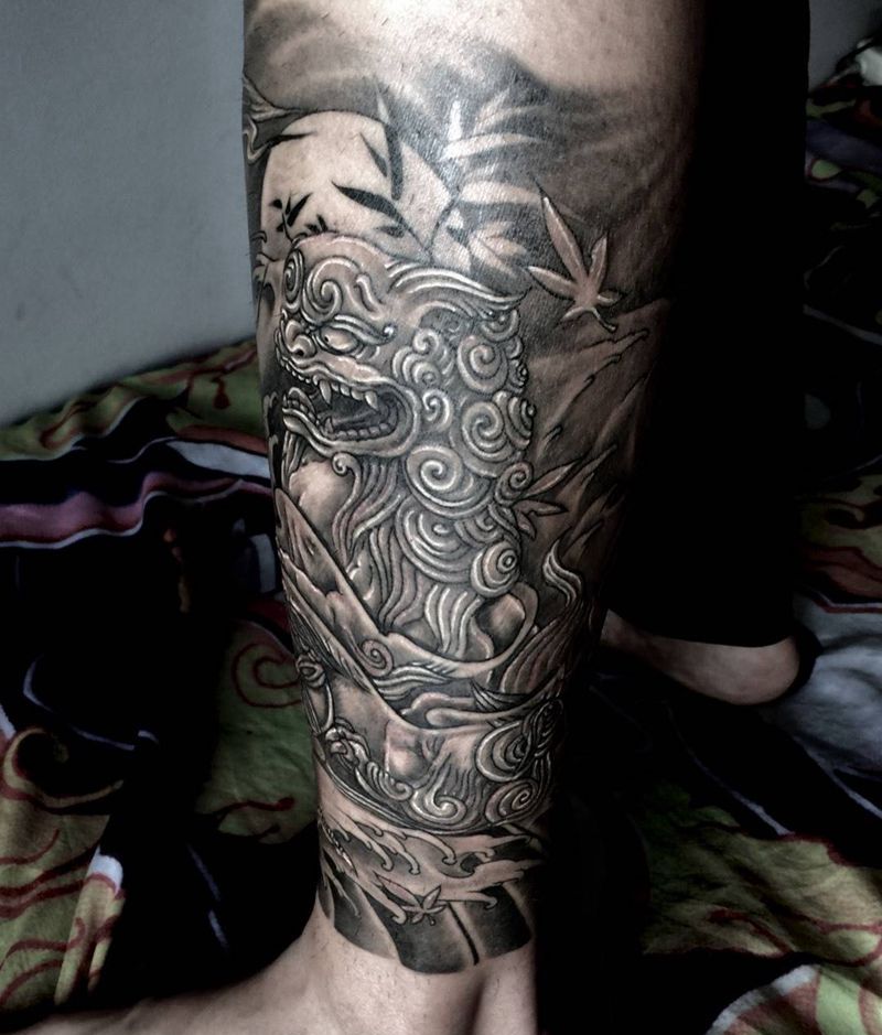 今日工作龙狮包小腿纹身图片_传统成品腿部动物纹身图案