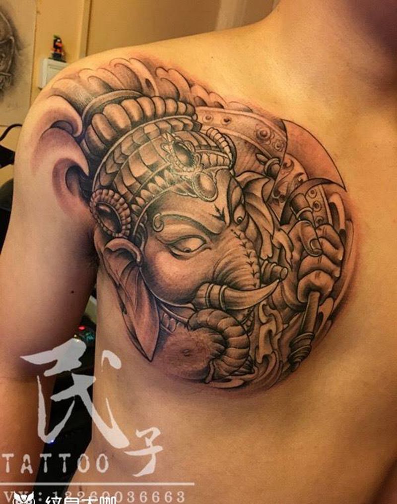 前胸象神纹身图片_