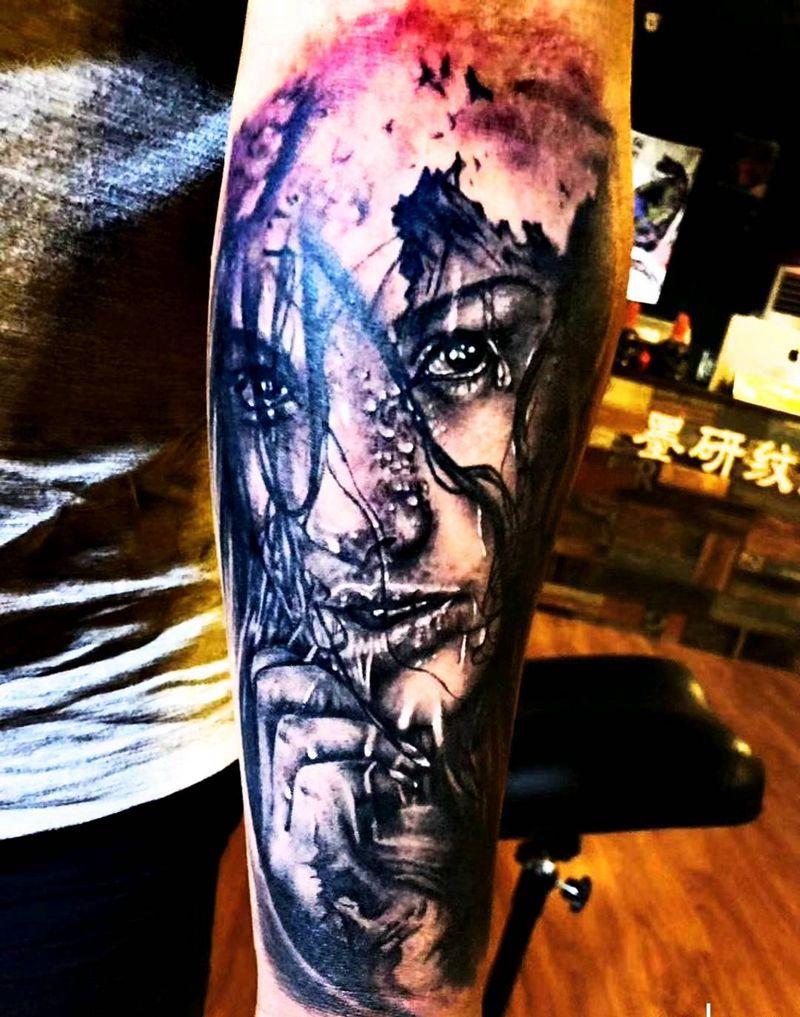 脑洞进水纹身图片_手臂欧美写实美女幻想纹身图案