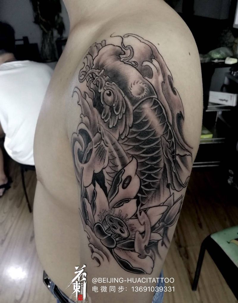 鲤鱼纹身图片_成品手臂传统动物纹身图案