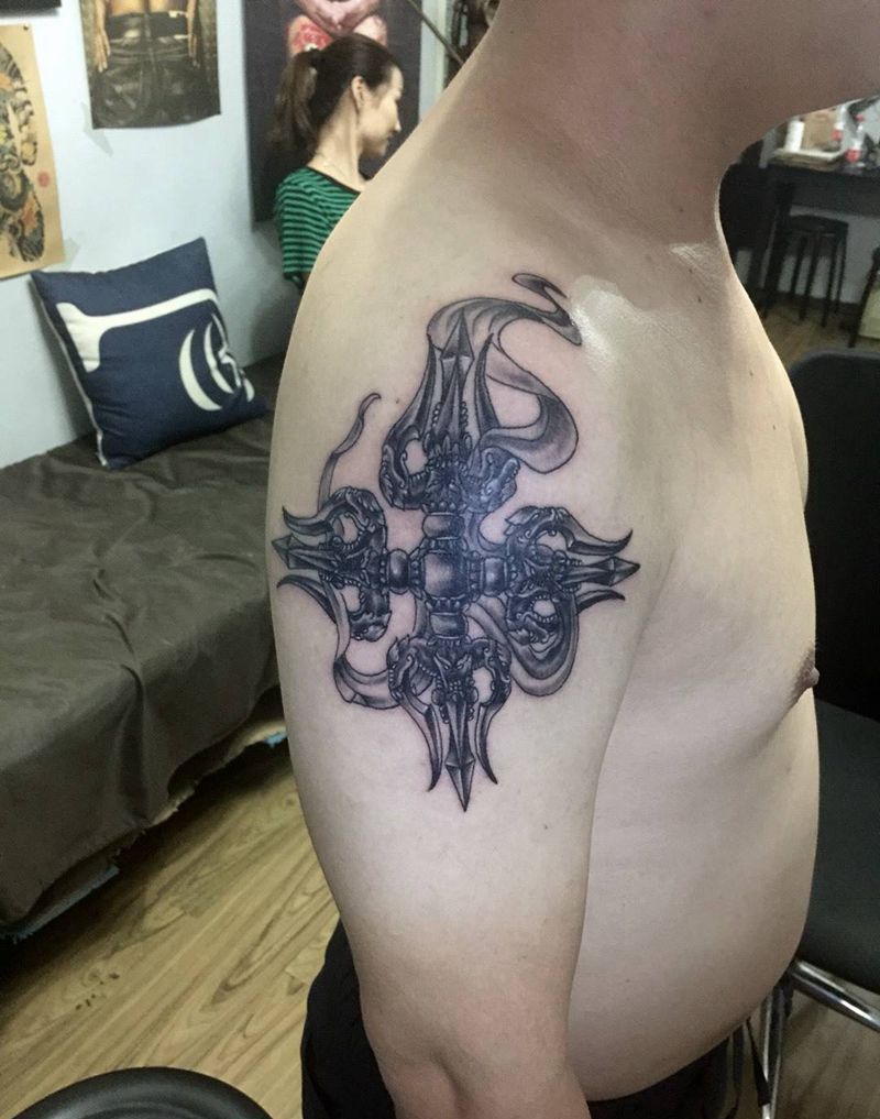 降魔杵纹身图片_成品手臂传统静物宗教纹身图案