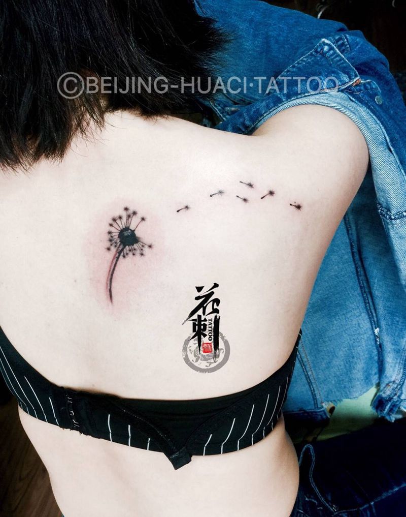 蒲公英纹身图片_成品背部肩部欧美清新植物纹身图案