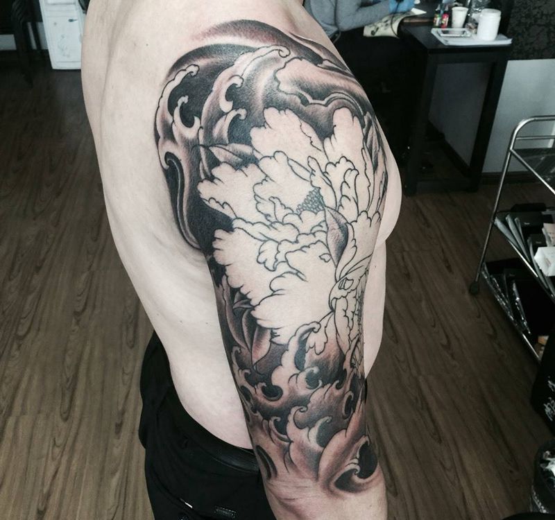 今日工作大臂牡丹未完成下次继续纹身图片_手臂传统植物纹身图案