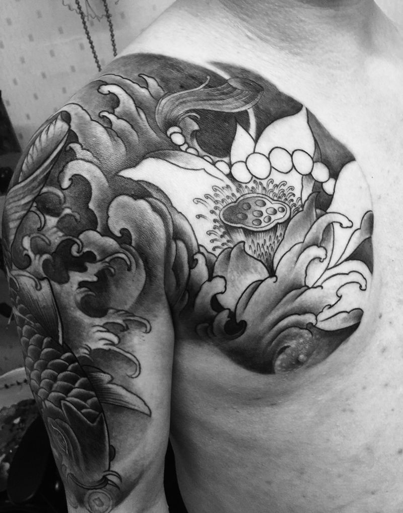 修改半甲鱼纹身图片_