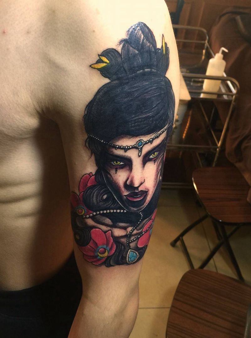 今日工作大臂遮盖纹身图片_手臂欧美写实人物肖像纹身图案