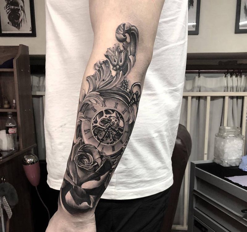 玫瑰罗马钟纹身图片_手臂欧美写实纹身图案