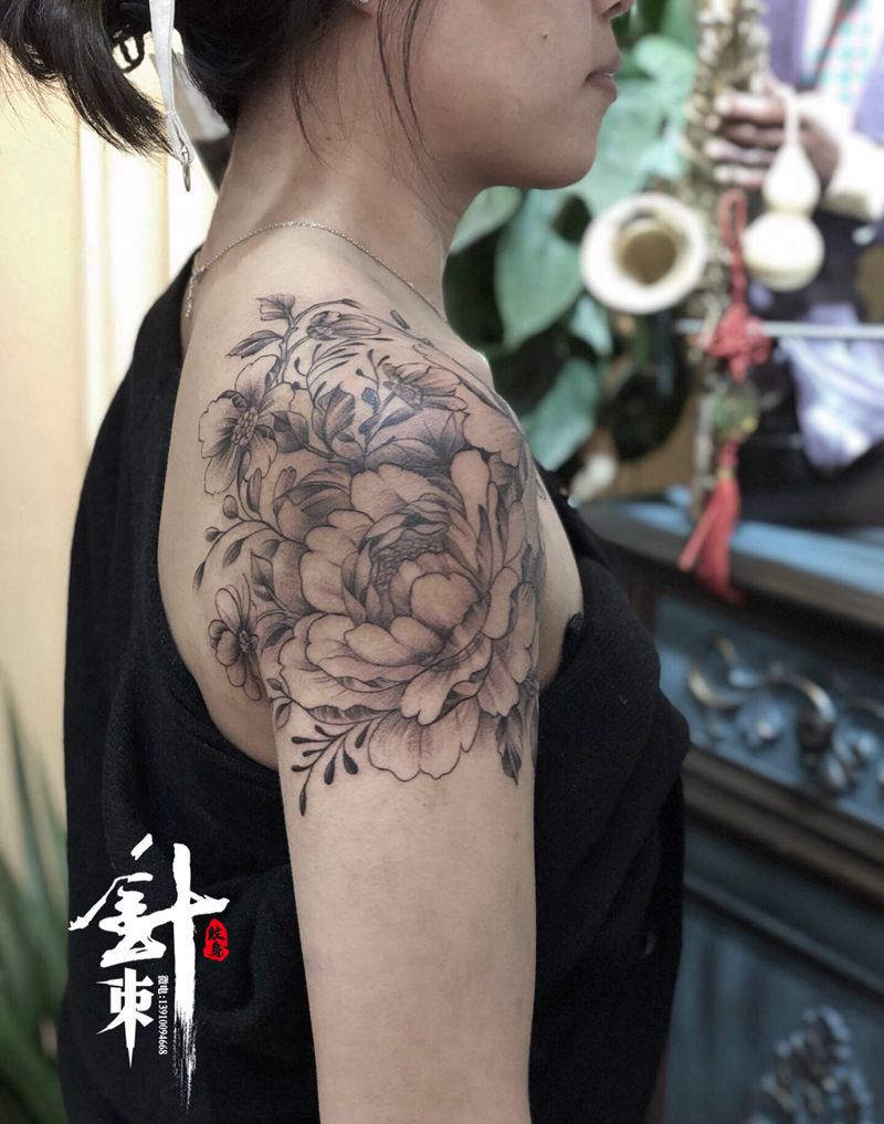 素花（遮盖胎记）纹身图片_肩部纹身图案
