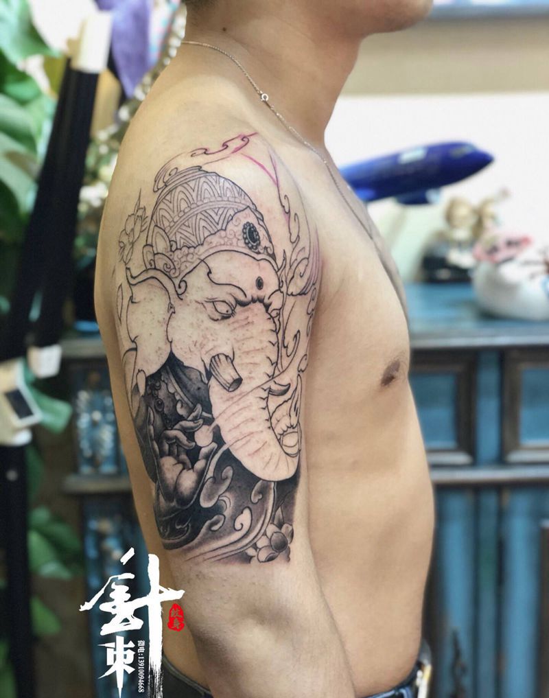 象神纹身图片_手臂新传统纹身图案