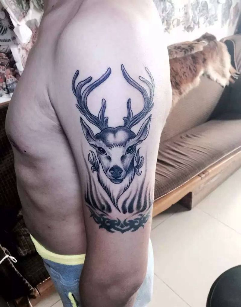 鹿头纹身图片_成品手臂欧美动物纹身图案