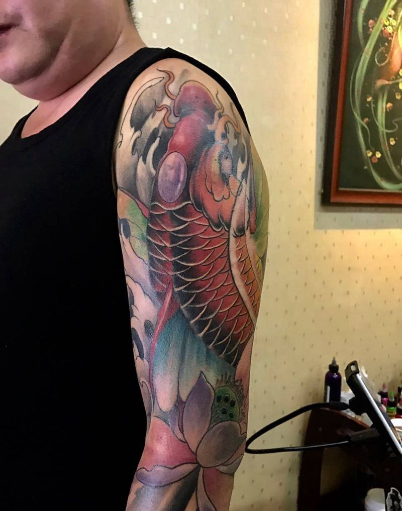 彩色鲤鱼纹身图片_