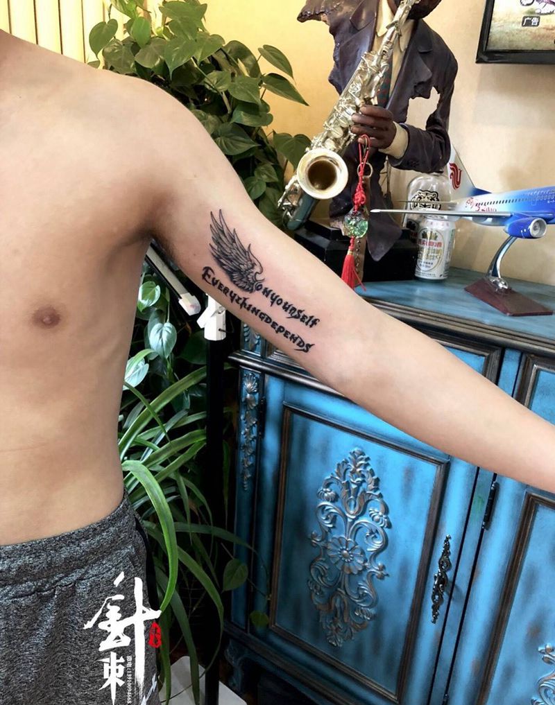 翅膀➕英文纹身图片_