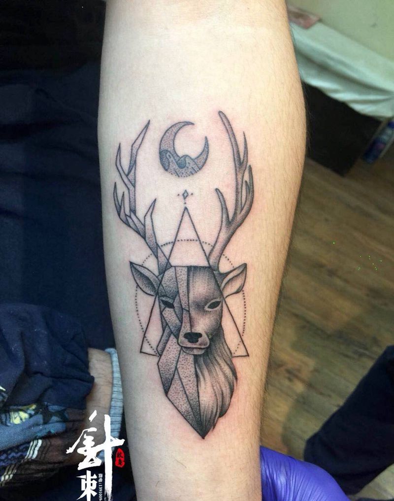 鹿纹身图片_