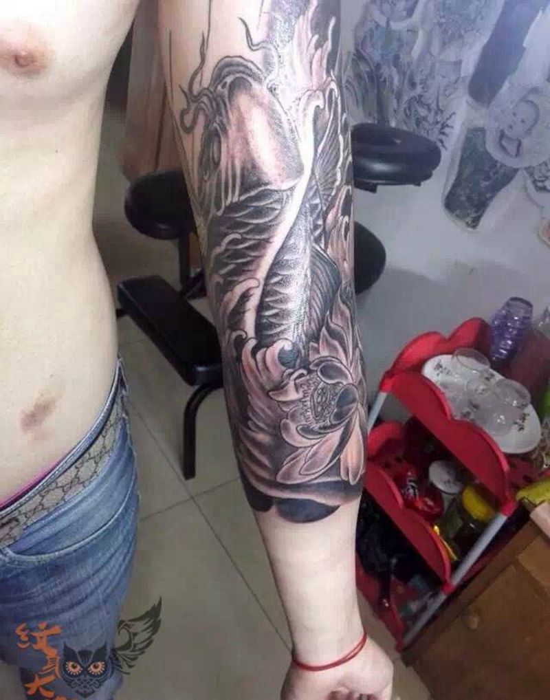 大臂纹身图片_