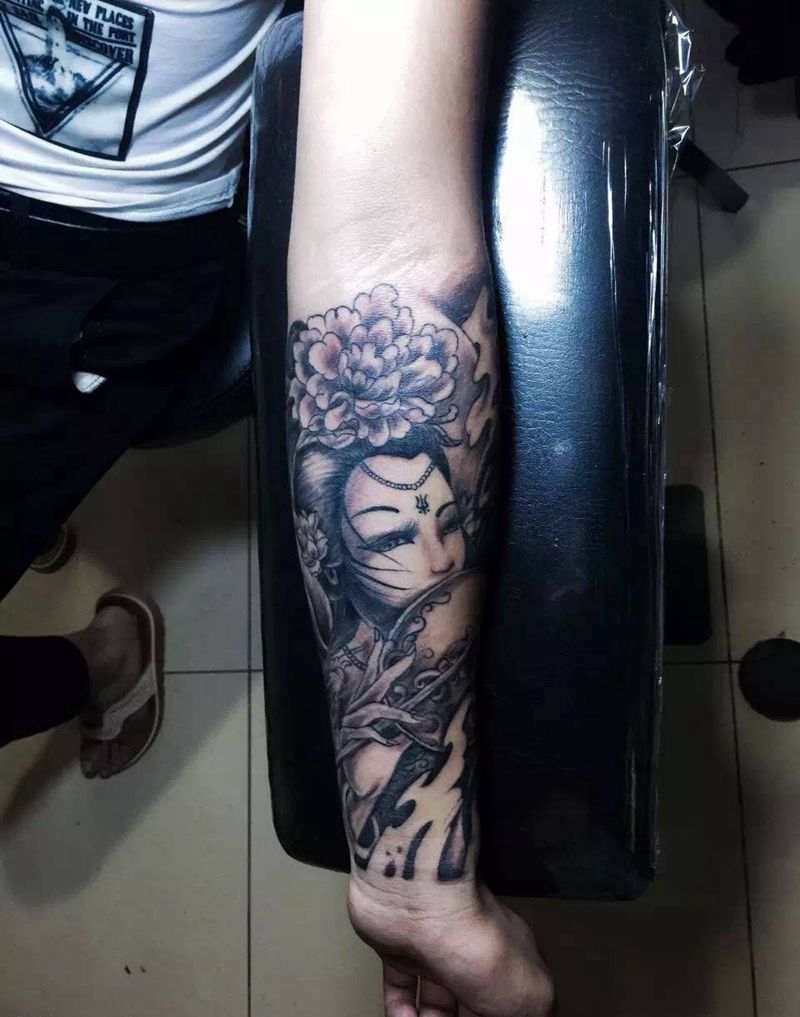 艺妓纹身图片_成品手臂传统人物纹身图案