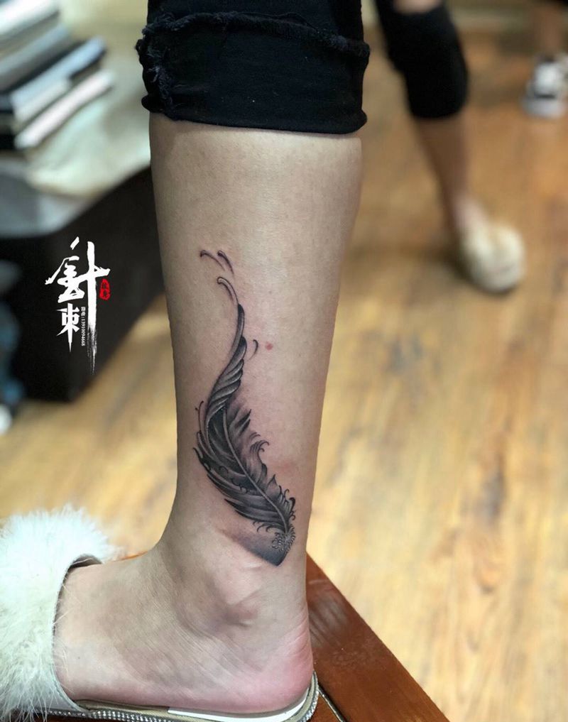 闺蜜小羽毛纹身图片_