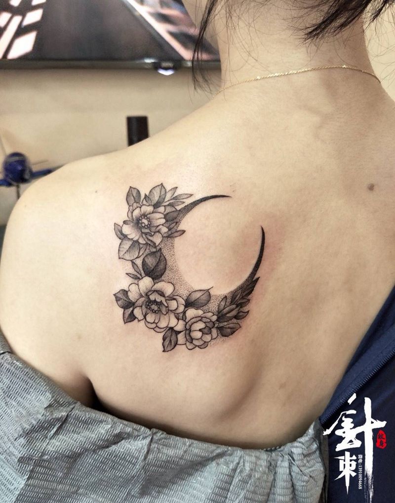 点刺素花纹身图片_