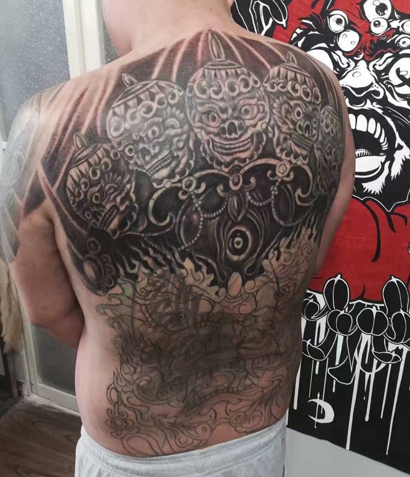 满背遮盖未完成 下次继续纹身图片_