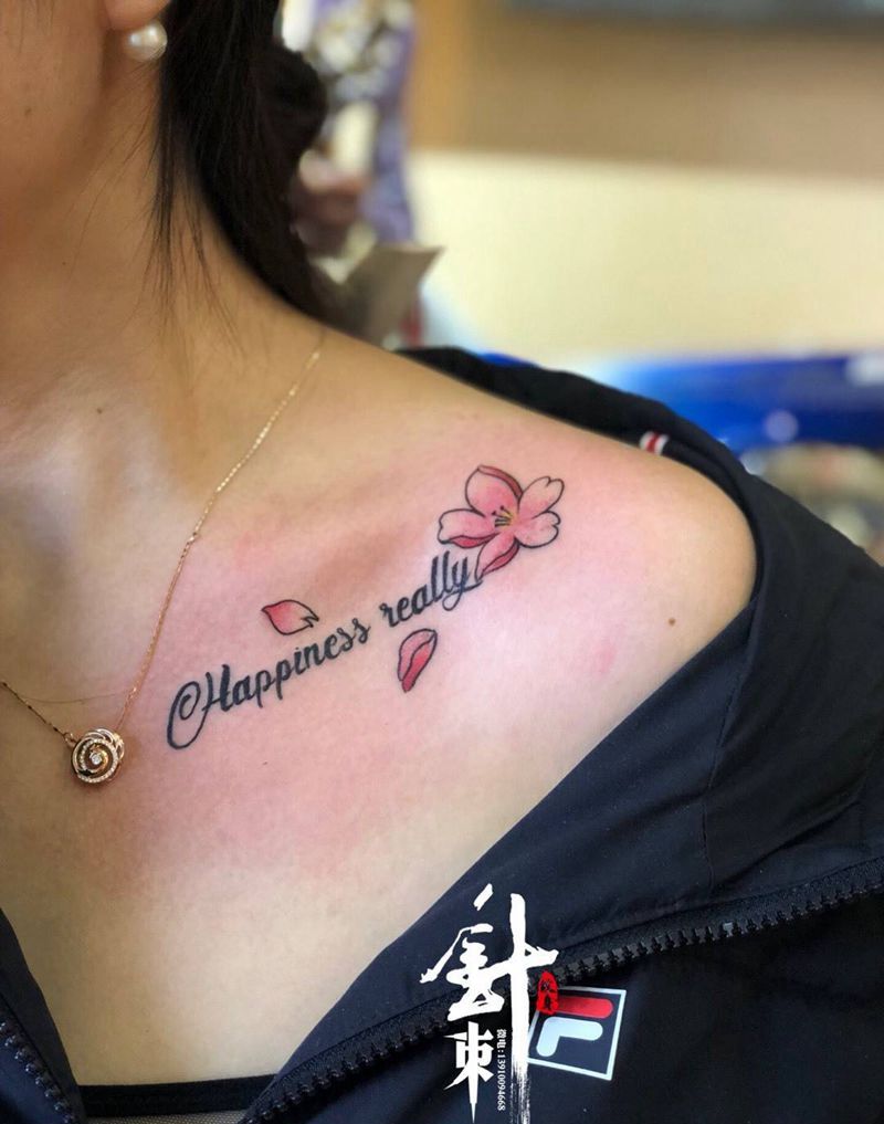 锁骨英文纹身图片_