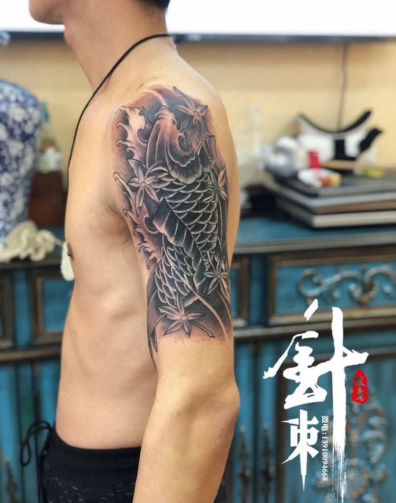 遮盖 大鲤鱼纹身图片_