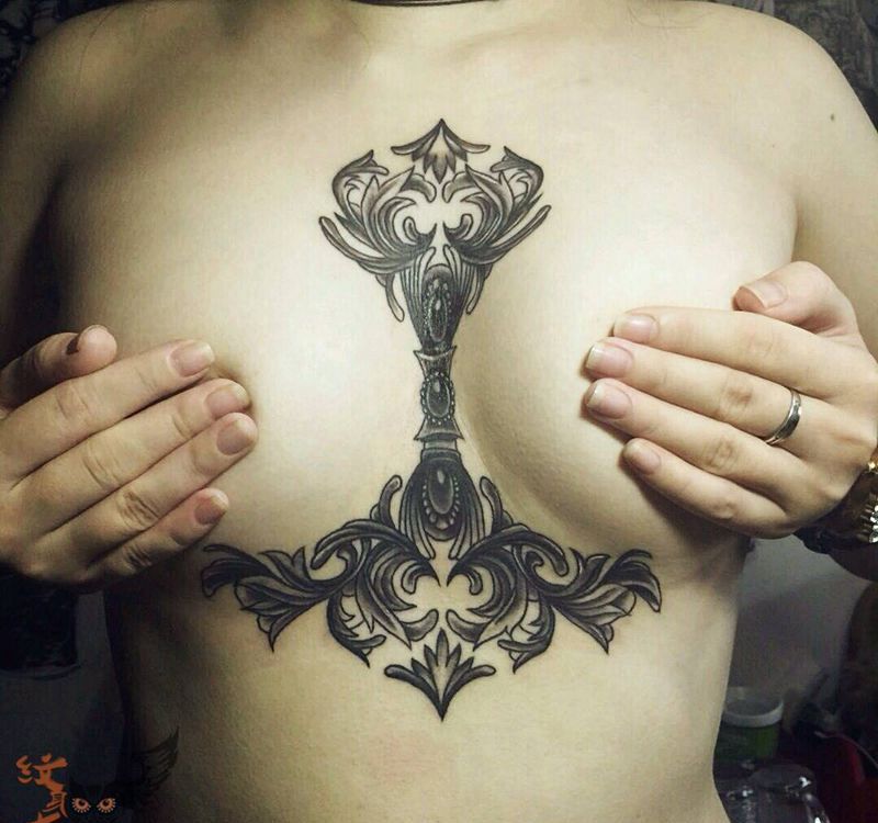 花胸纹身图片_