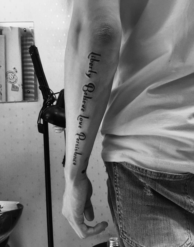 设计英文纹身图片_