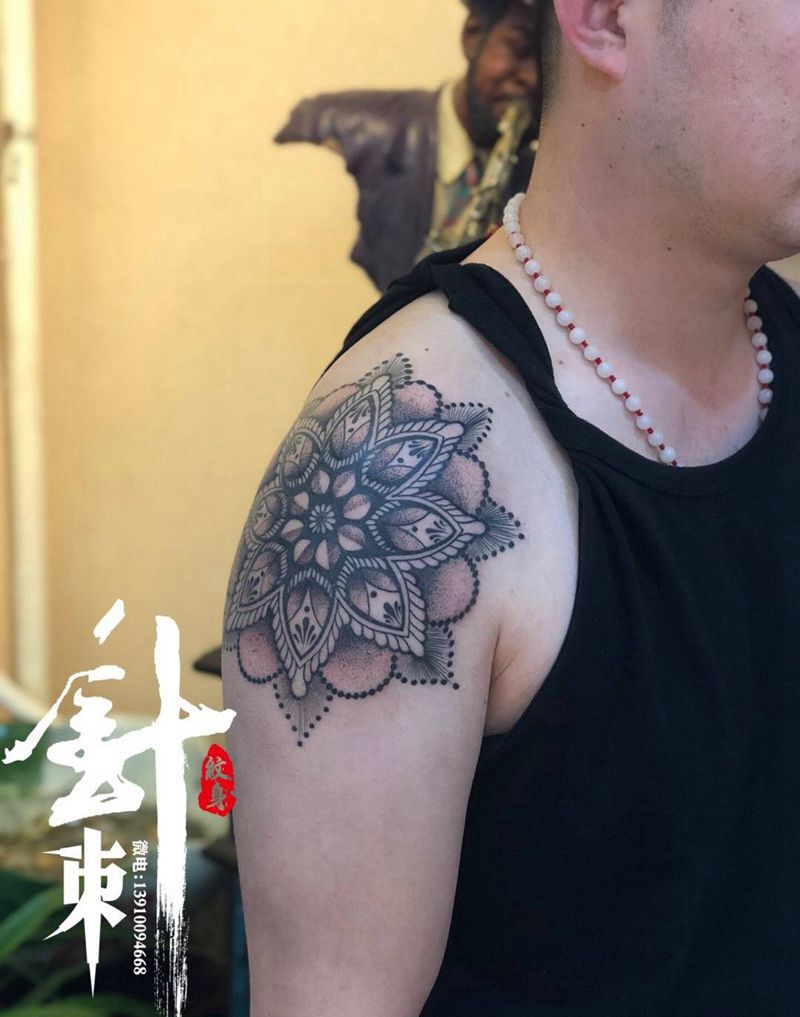 繁花点刺纹身图片_