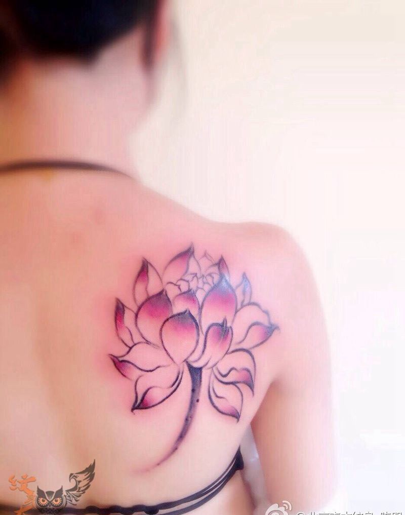 水墨莲花纹身图片_成品脚部臀部手臂胸部背部腰部肩部传统植物纹身图案