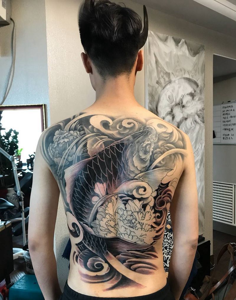 满背鱼 未完纹身图片_