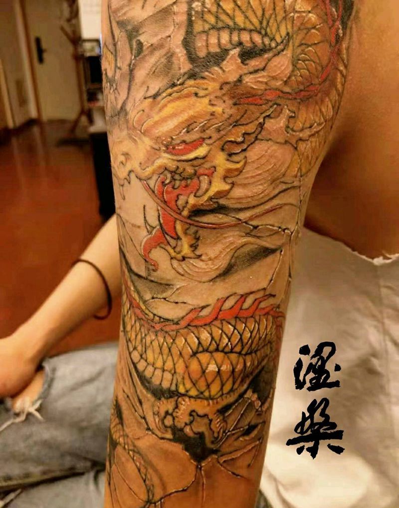 金龙纹身图片_新传统纹身图案