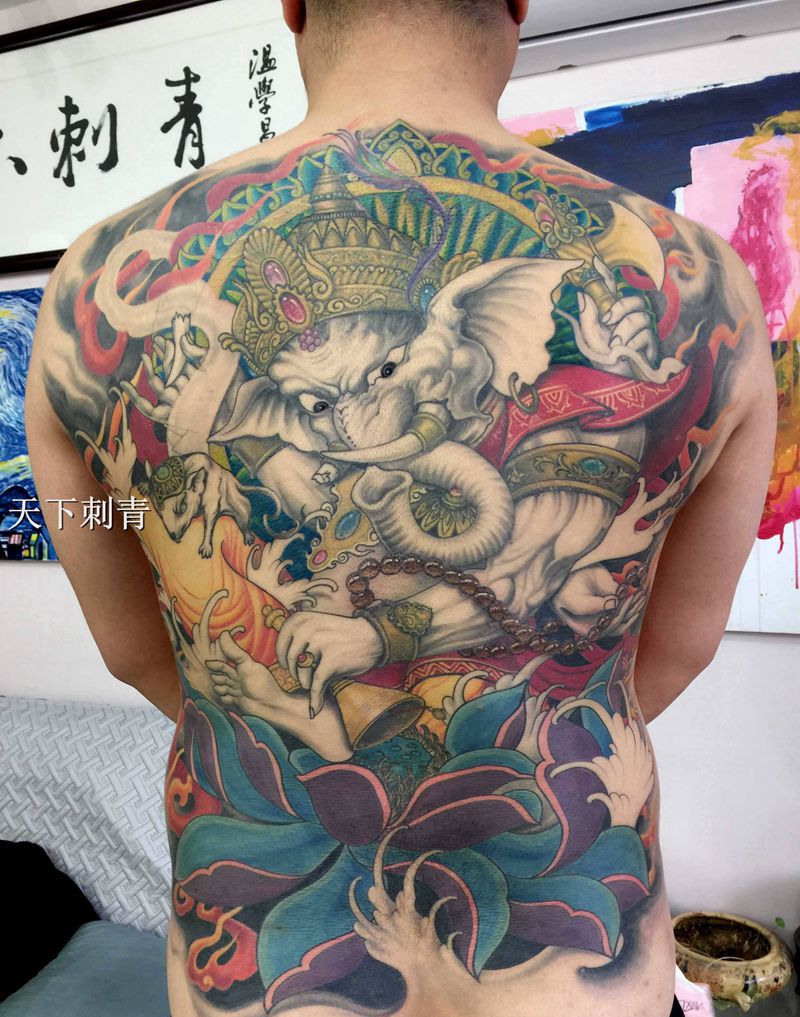 满背象神遮盖纹身纹身图片_背部新传统象神遮盖纹身满背纹身图案