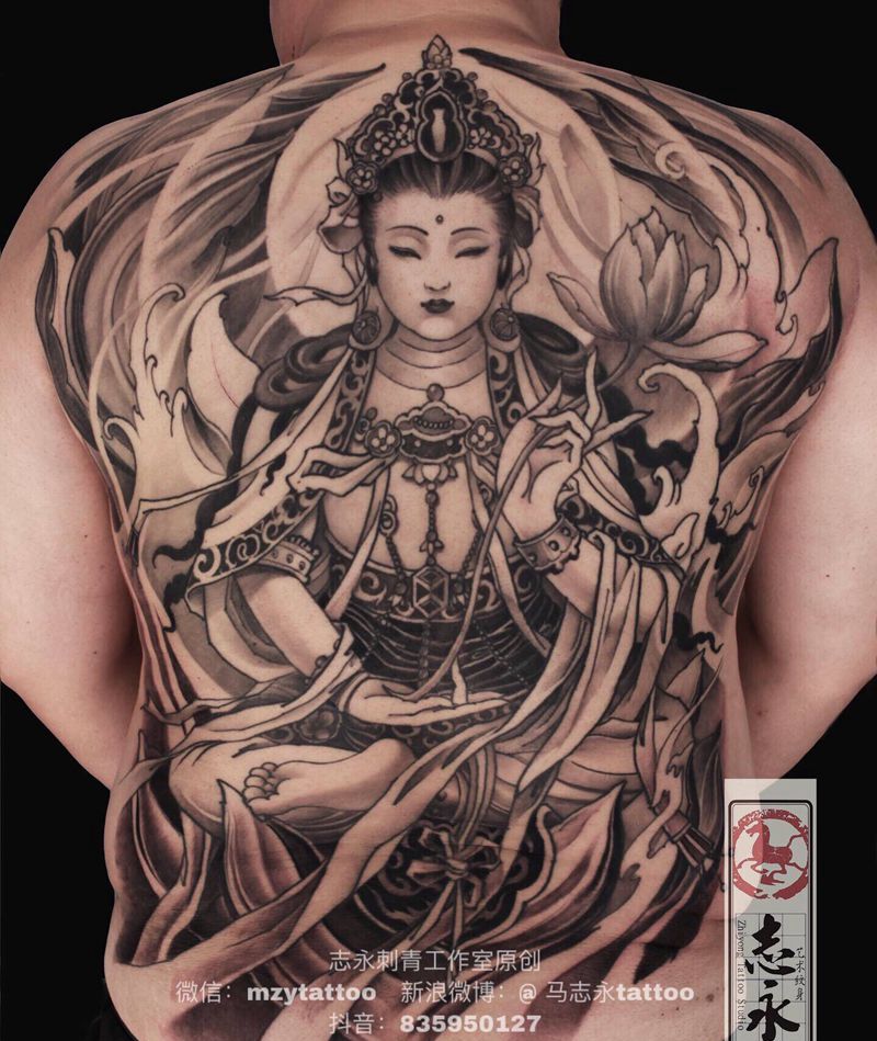 大势至菩萨纹身图片_背部新传统菩萨纹身图案