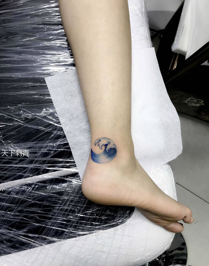 浪起来纹身图片_腿部脚部海浪脚腕纹身纹身图案
